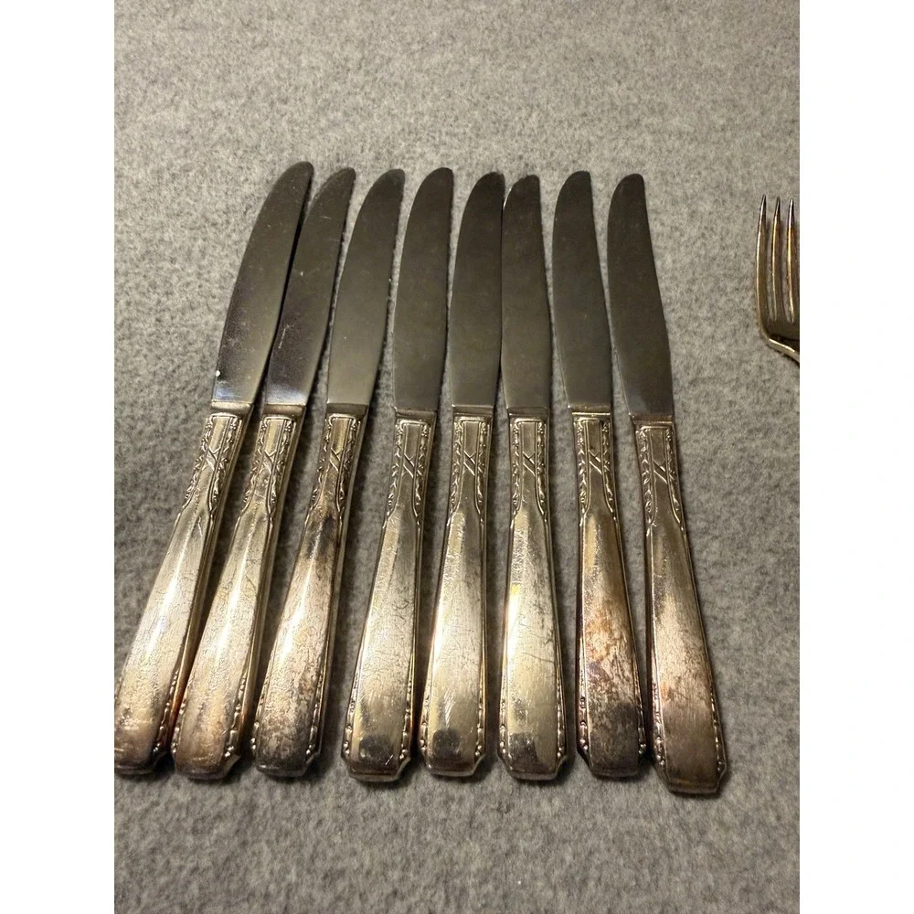 VTG WM A Rogers A1 Plus Oneida Ltd 1932 Nuart Silver Plate Flatware 48 Pc Patina